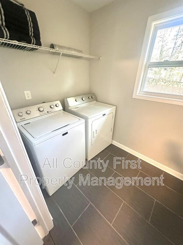 2975 Mcglynn Ct - Photo 4 of 8