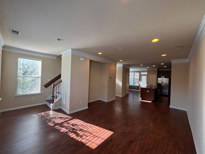 1559 Bluewater Way - Photo 6 of 26