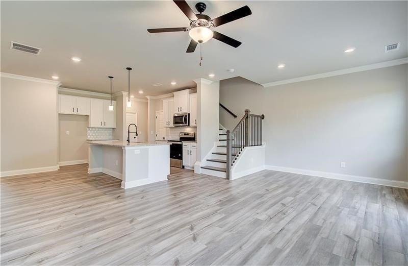 4645 Cypress Landing Way - Photo 7 of 24