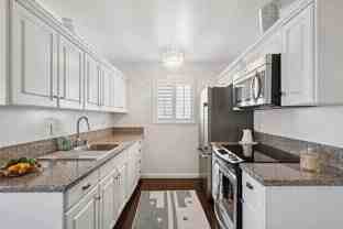 2704 Voorhees Ave - Photo 1 of 1