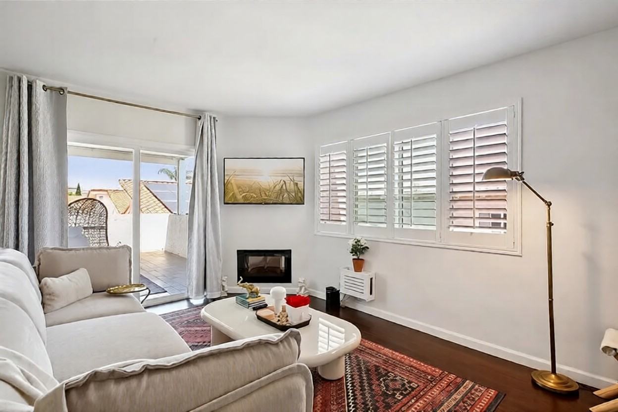 2704 Voorhees Ave - Photo 6 of 19