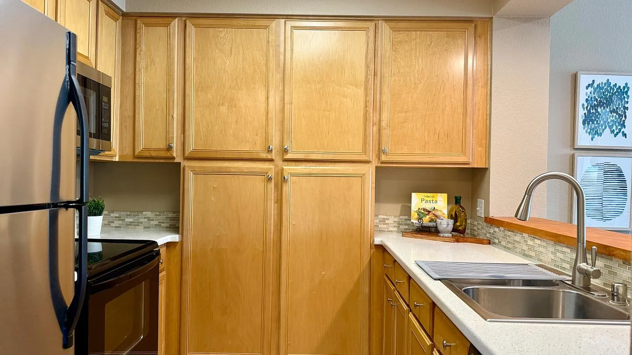 415 N 2nd St - Photo 3 of 14