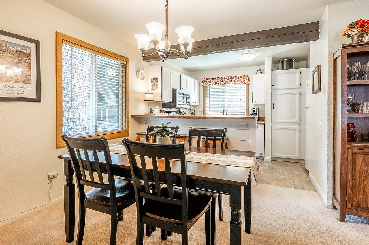 2 Arrowhead Dr - Photo 4 of 18