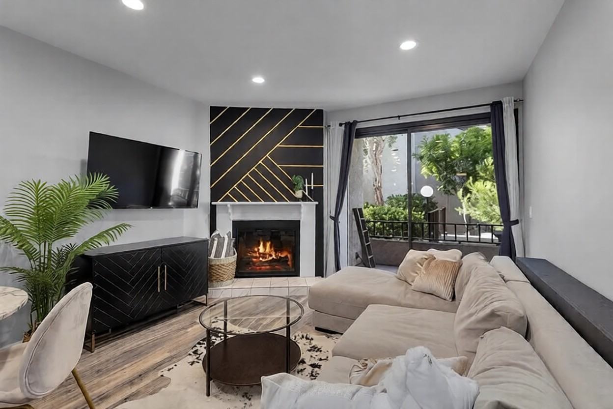 8675 Falmouth Ave - Photo 7 of 14