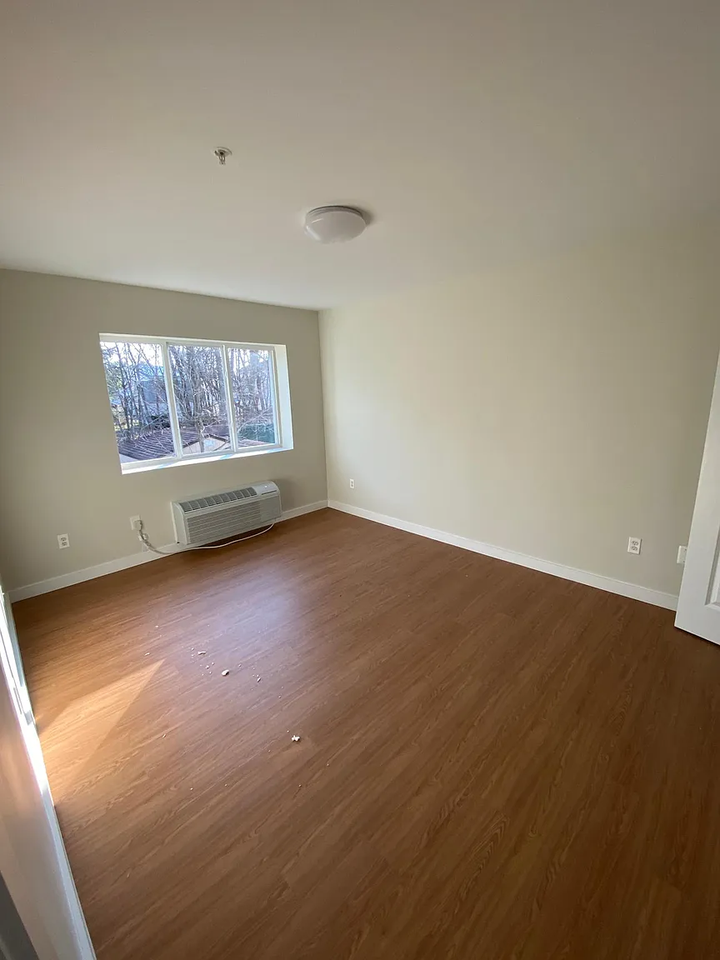 203 Main St #2B - Photo 6 of 9