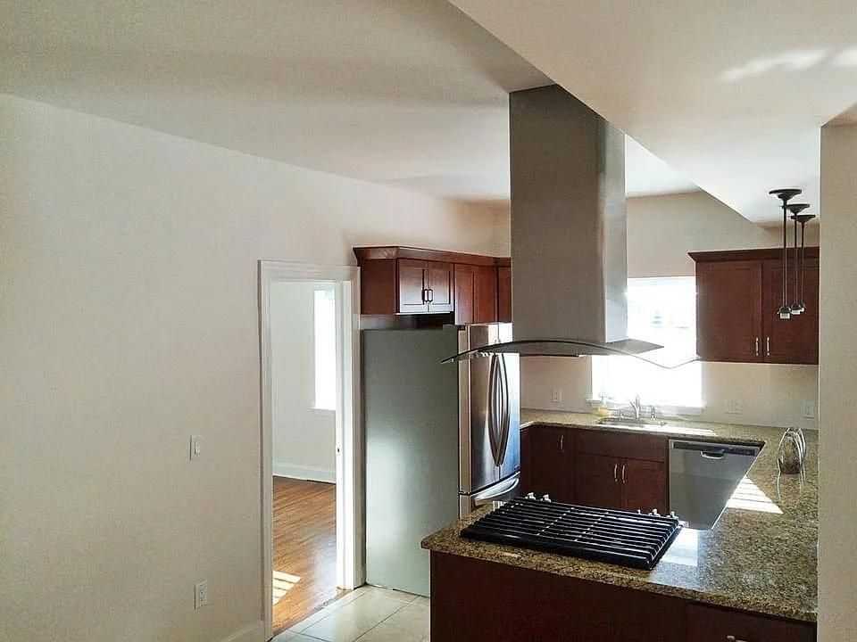 3967 Main St #3 - Photo 3 of 9