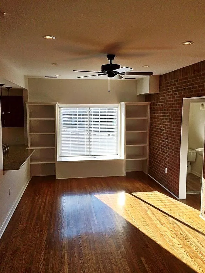 3967 Main St #3 - Photo 4 of 9