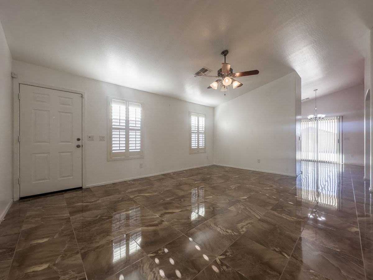 21770 W Renegade St - Photo 2 of 15