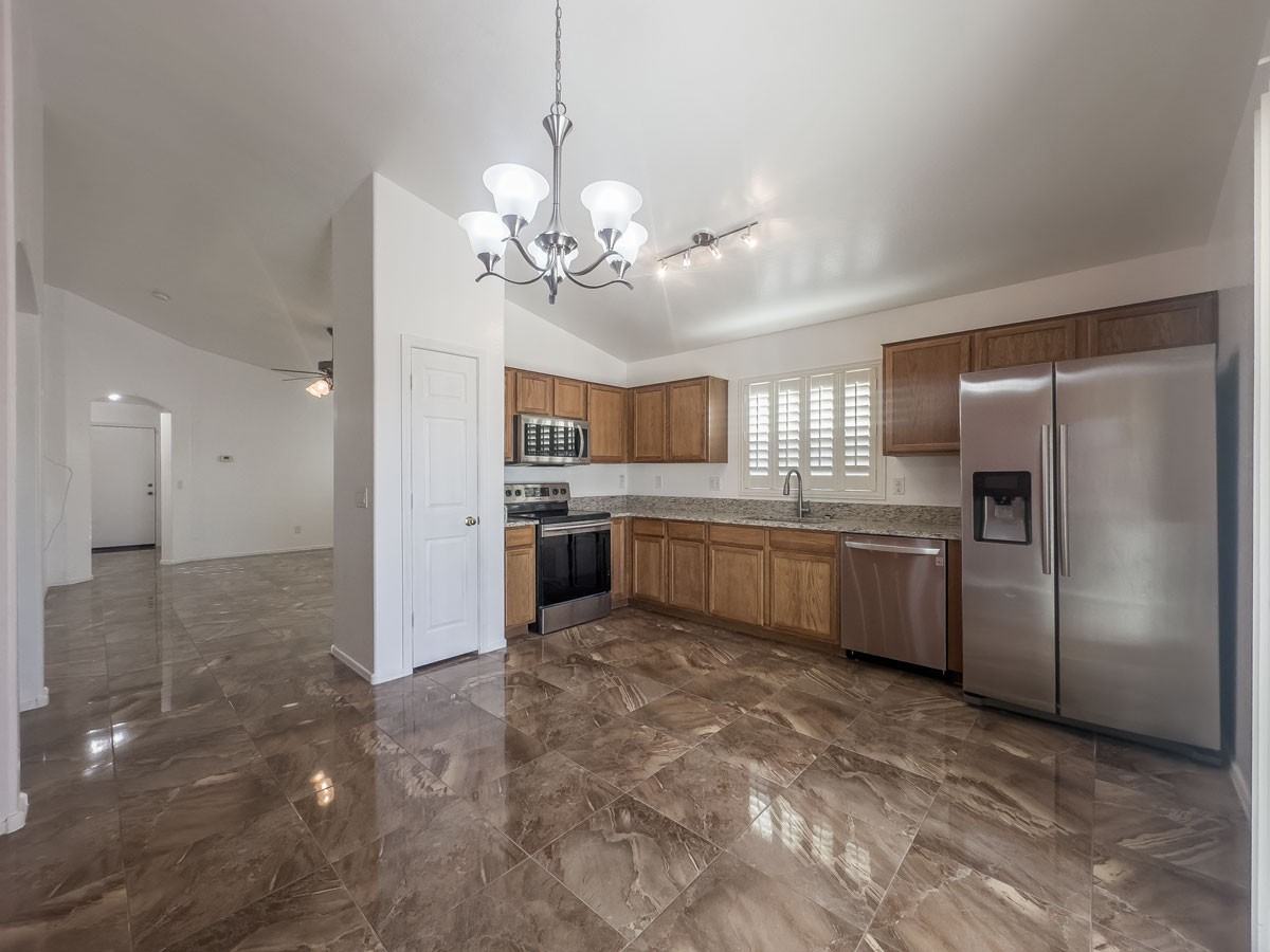 21770 W Renegade St - Photo 5 of 15