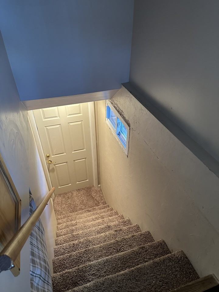 261 18th Ave Nw #B - Photo 7 of 18