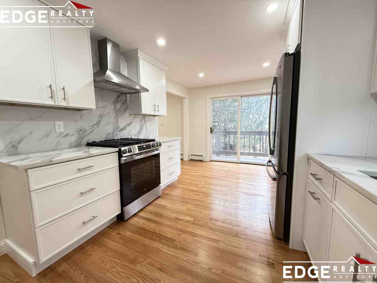 29 Cottage St - Photo 3 of 17