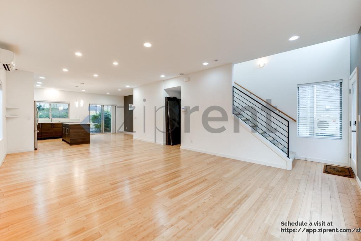 321 21st Ave - Photo 2 of 25