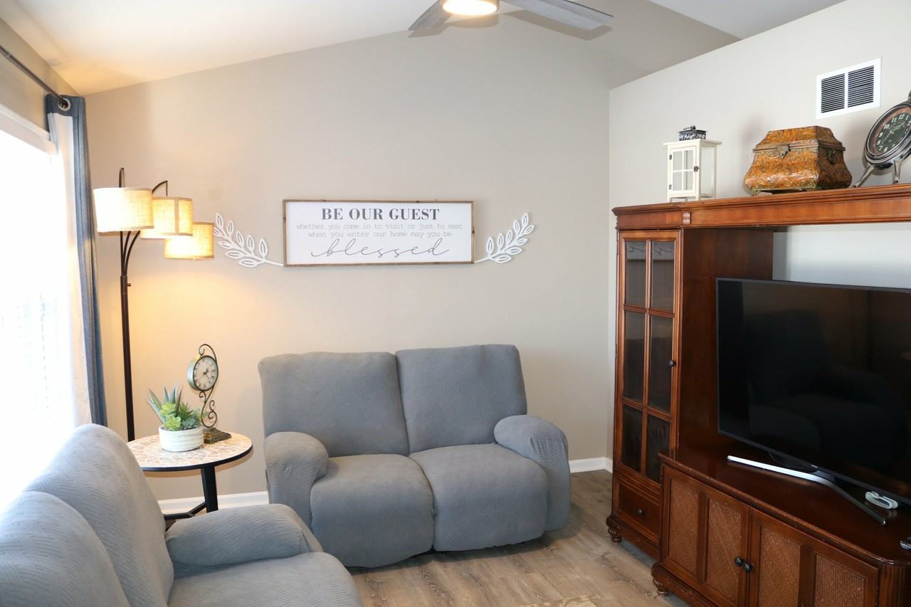 12737 Wheeler St #NA - Photo 5 of 19