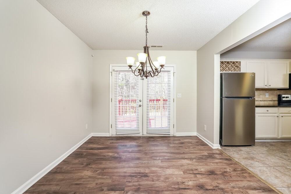 5209 Carriage Woods Dr - Photo 6 of 17