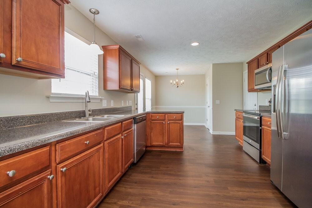 3040 Herman B Rader Dr - Photo 6 of 19