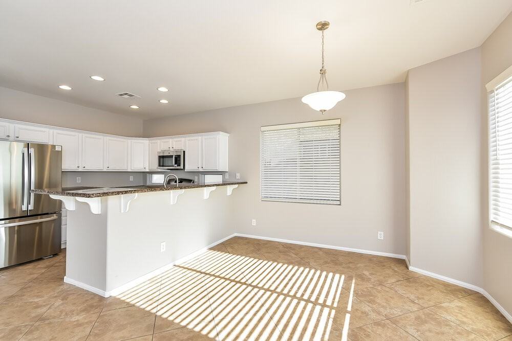 4967 Silent Valley Ave - Photo 6 of 17