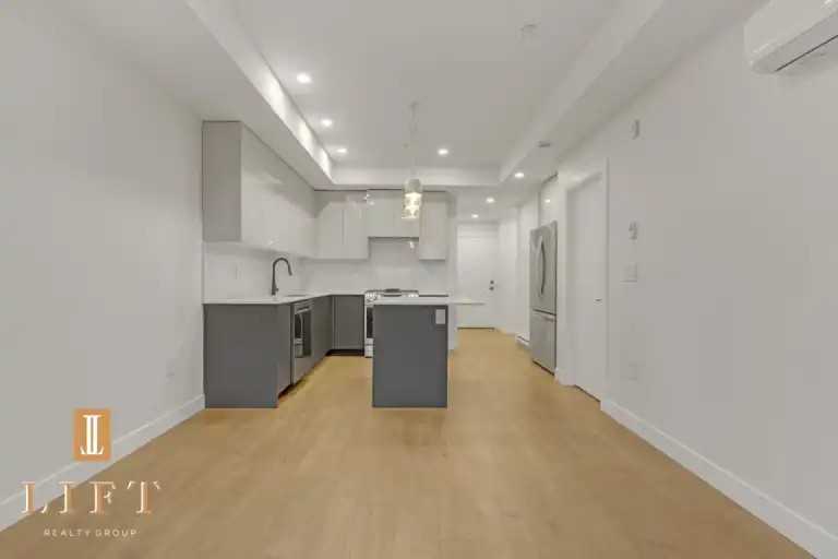 15353 17 Ave #509 - Photo 2 of 19