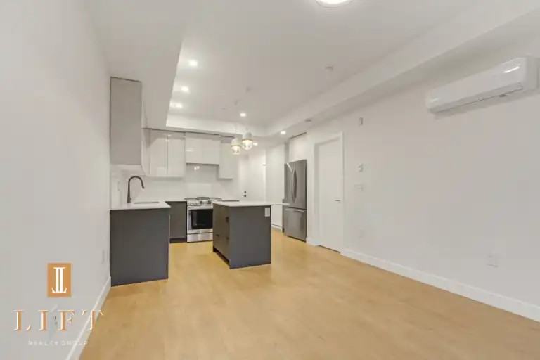 15353 17 Ave #509 - Photo 5 of 19