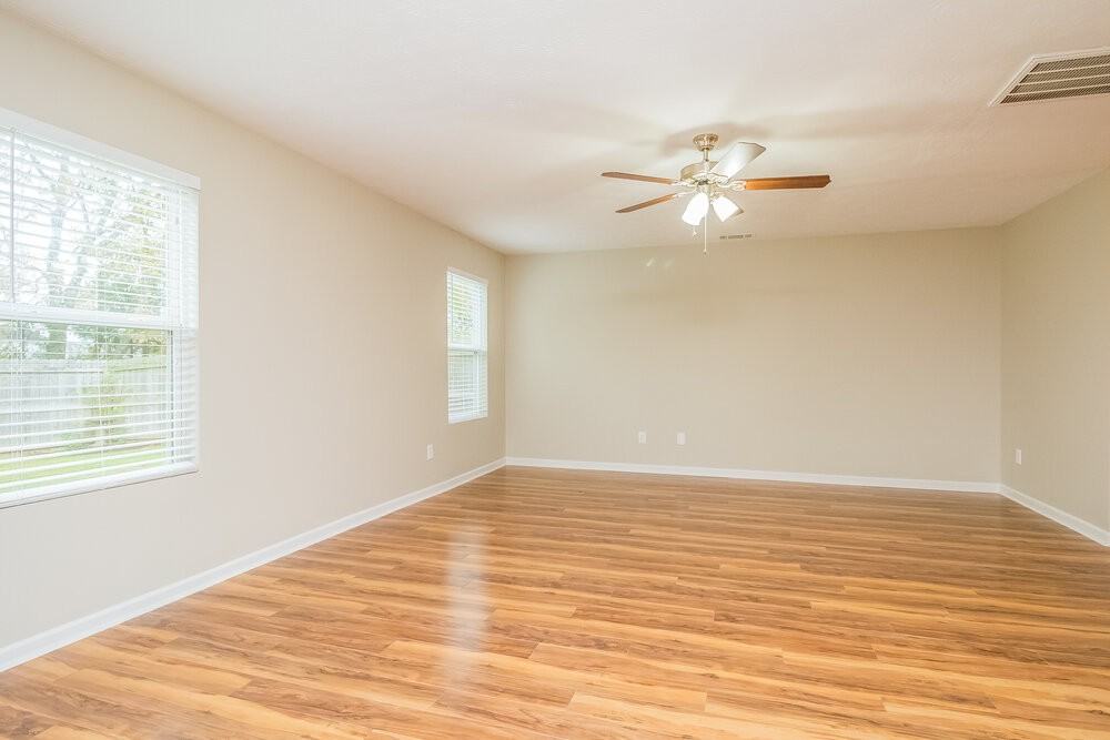 640 Elderberry Way - Photo 2 of 18