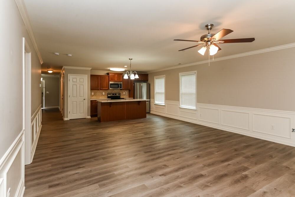 1544 Logan Patrick Ct - Photo 4 of 16