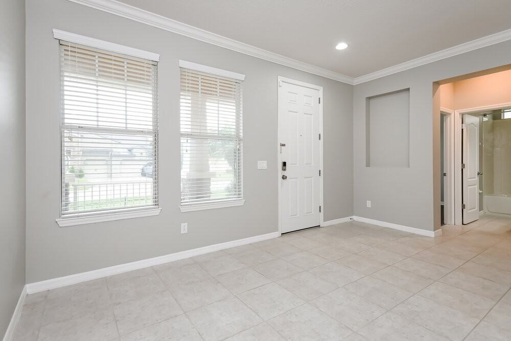 3012 Boating Blvd - Photo 4 of 16