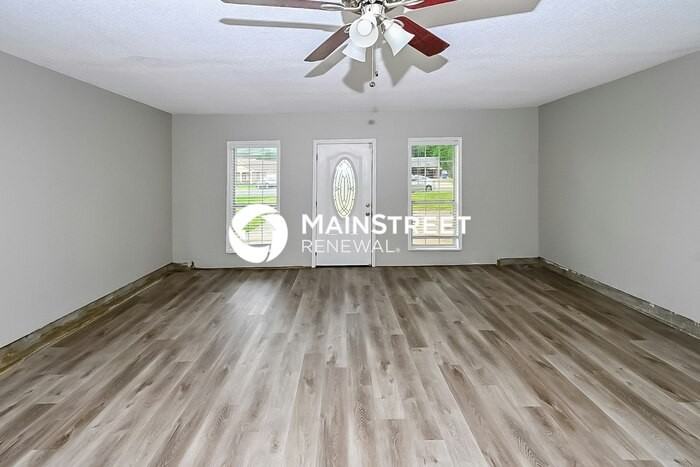 3740 Ramblewood Dr - Photo 6 of 16