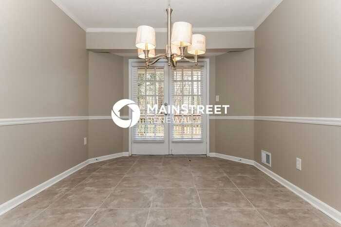 8285 Bridgewater Pl - Photo 4 of 17