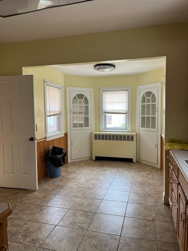 21120 W Toledo St #1 - Photo 3 of 12