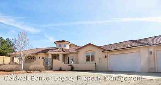 10810 San Rafael Ave NE - Photo 2 of 28