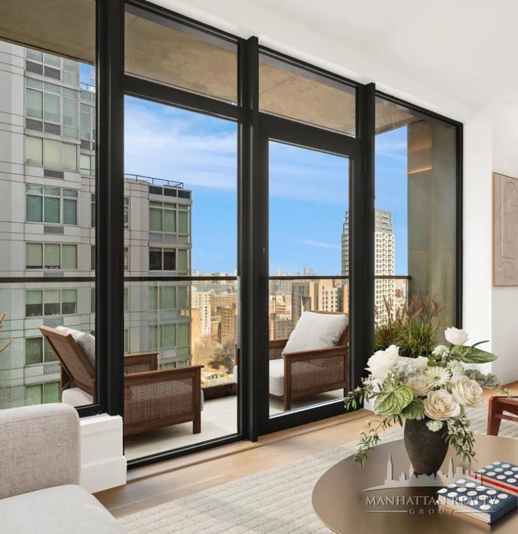 Rockwell Pl #2123 - Photo 2 of 16