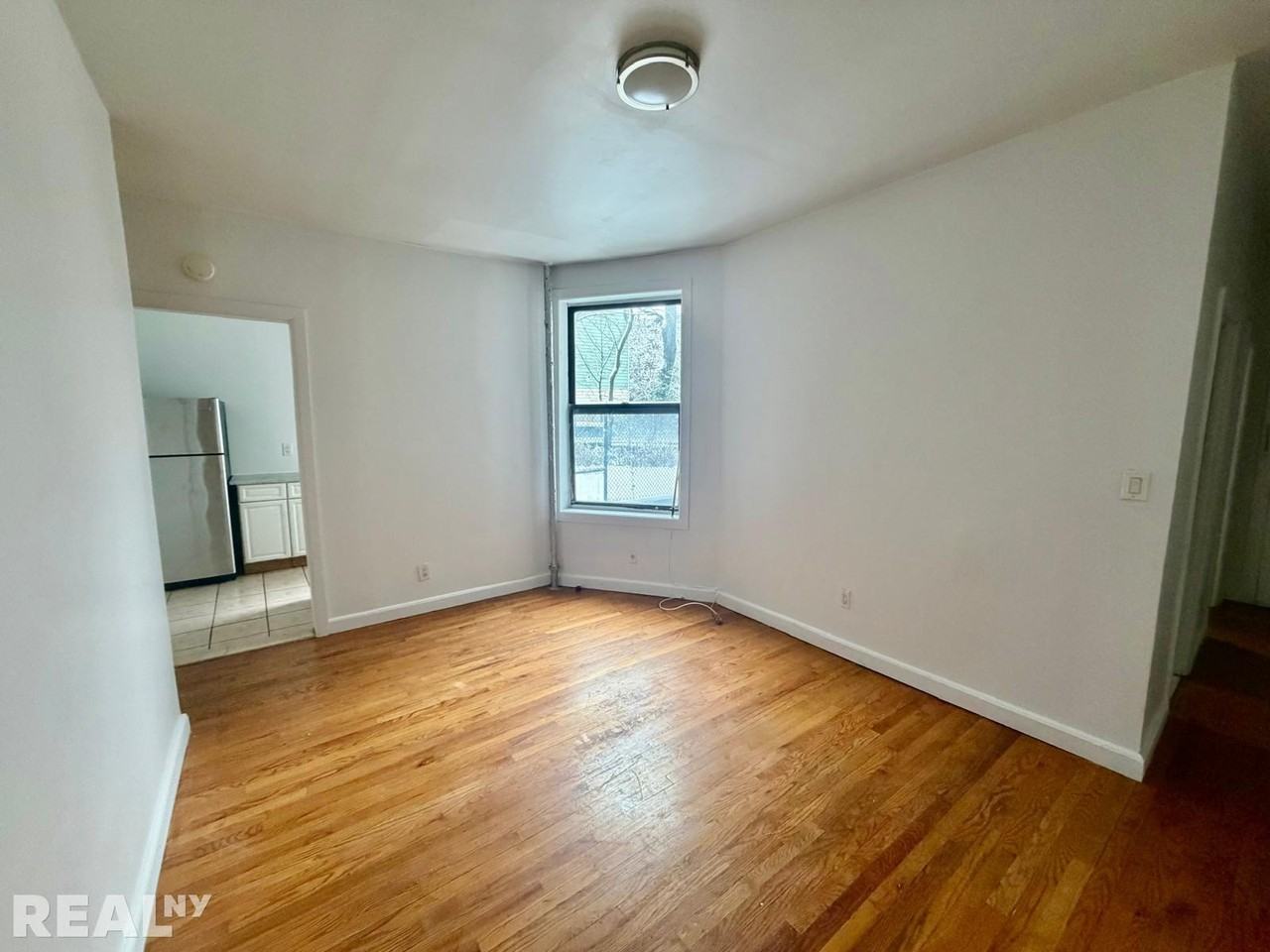 17th St #5 - Photo 6 of 19