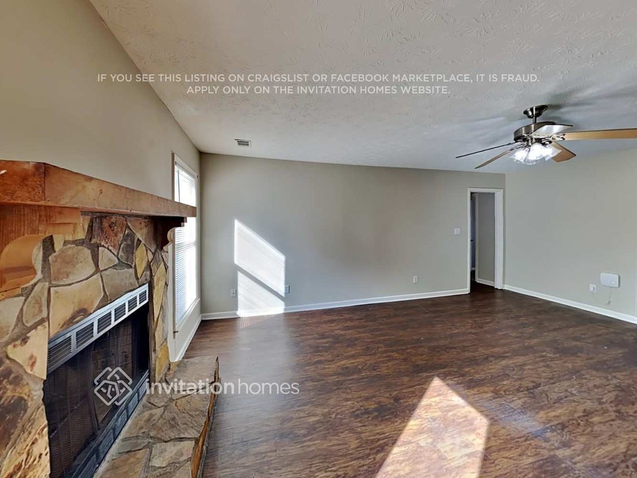 230 Graystone Dr - Photo 4 of 19