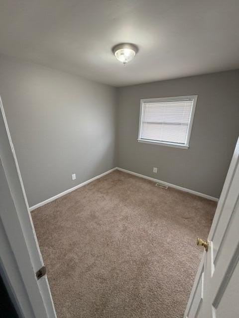 625 Lisa Ct - Photo 4 of 8