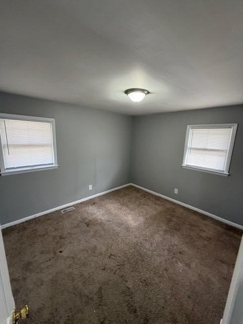 625 Lisa Ct - Photo 6 of 8