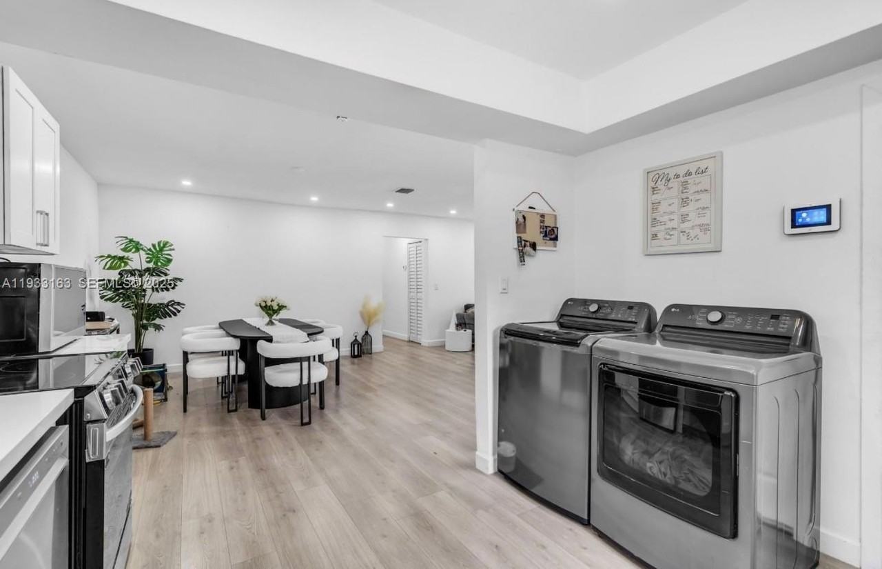 1735 Ne 147th St #1735 - Photo 6 of 11