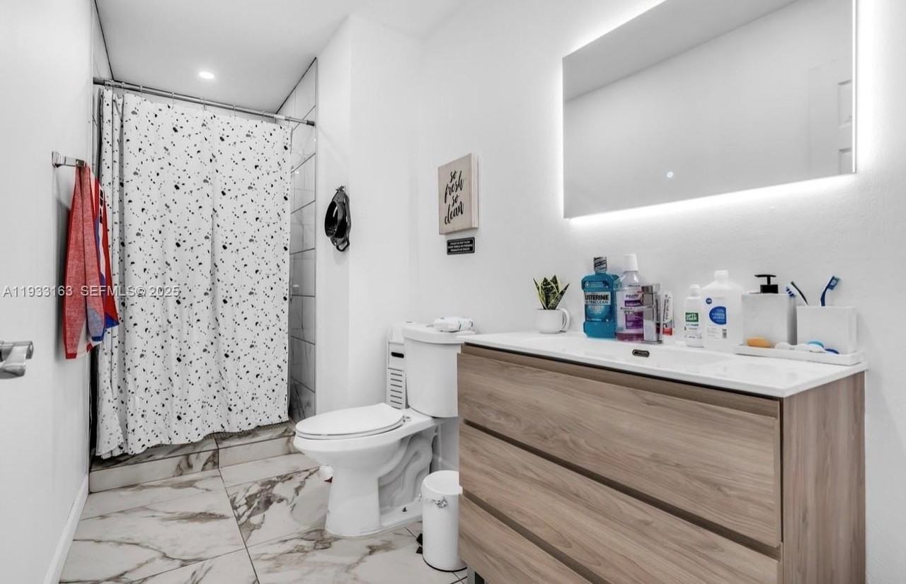 1735 Ne 147th St #1735 - Photo 7 of 11