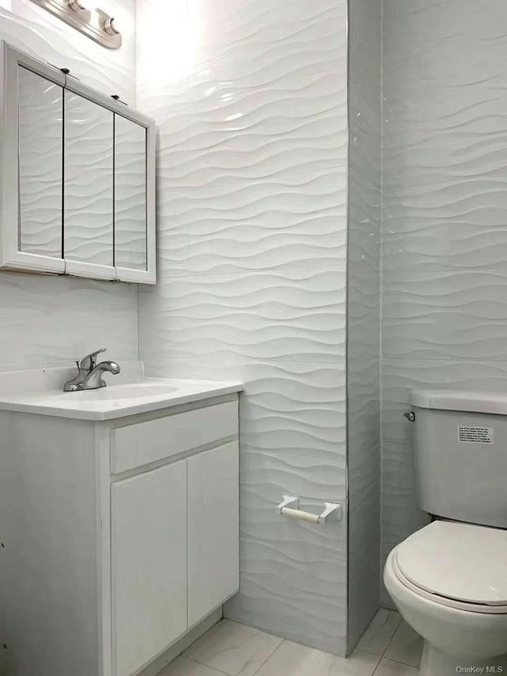 9334 43rd Ave Unit 3fl #3FL - Photo 5 of 6