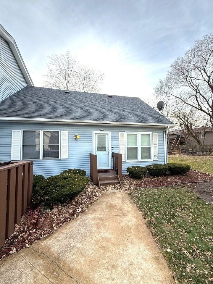 7745 W Harbor Ct - Photo 2 of 18