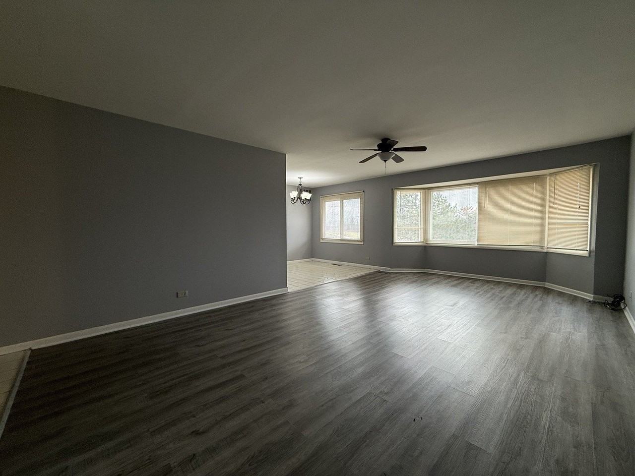 3108 Roberts Dr Apt 6 #6 - Photo 5 of 21