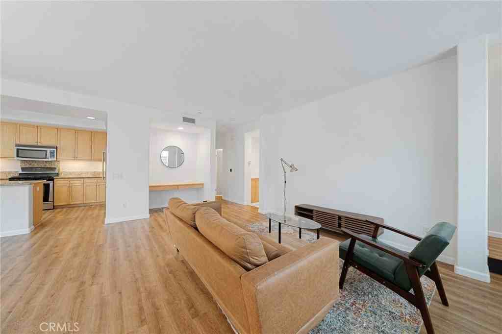 8620 Belford Ave #501 - Photo 7 of 26