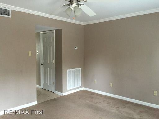 447 Pine Lakes Ln - Photo 2 of 12