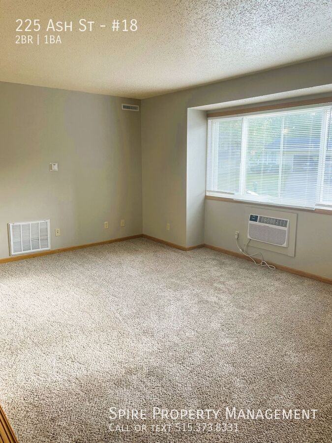 225 Ash St #18 - Photo 3 of 7