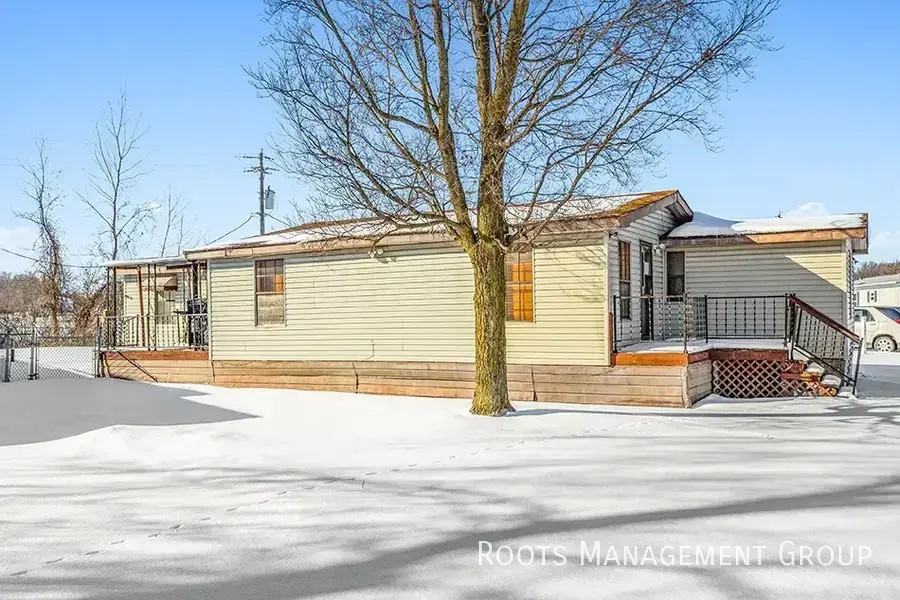 1351 Steeple Chase Dr #1351S - Photo 2 of 9