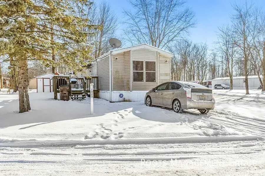 1351 Steeple Chase Dr #1351S - Photo 4 of 9