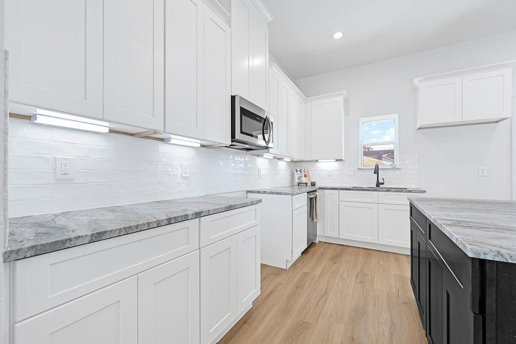 6726 Dumble St #6726A - Photo 7 of 29