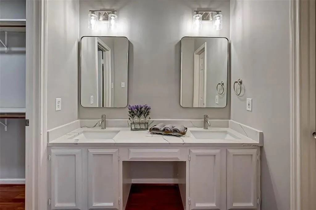 2604 Bering Dr #2604-2604 - Photo 2 of 15
