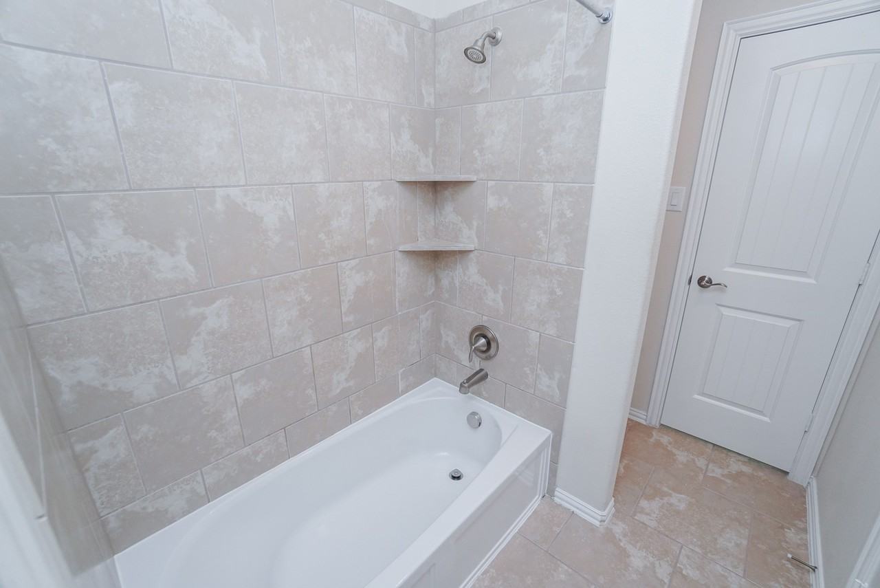 28651 Far West Trl #28651 - Photo 3 of 32