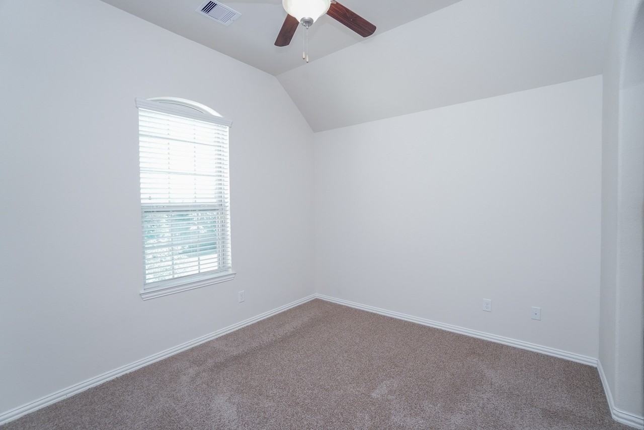 28651 Far West Trl #28651 - Photo 4 of 32