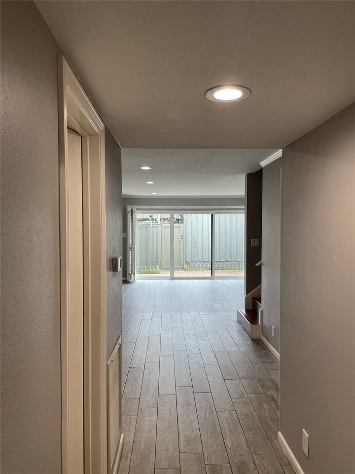 6307 Del Monte Dr #6307-111 - Photo 3 of 14