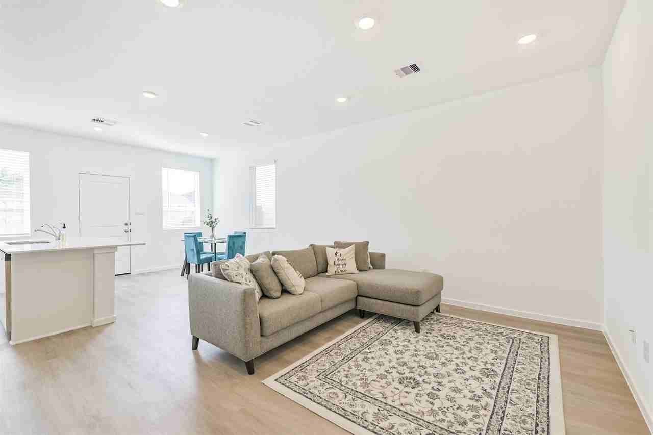 819 Sweet Jubilee Ln #819 - Photo 5 of 25